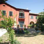 https://www.tuttigiuincantina.com/wp-content/uploads/2022/05/grifoglio.png